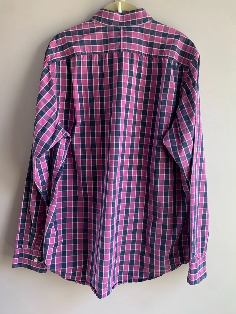 Banana Republic Button Down Shirt Pink Navy Check Soft Cotton EUC Slim Large